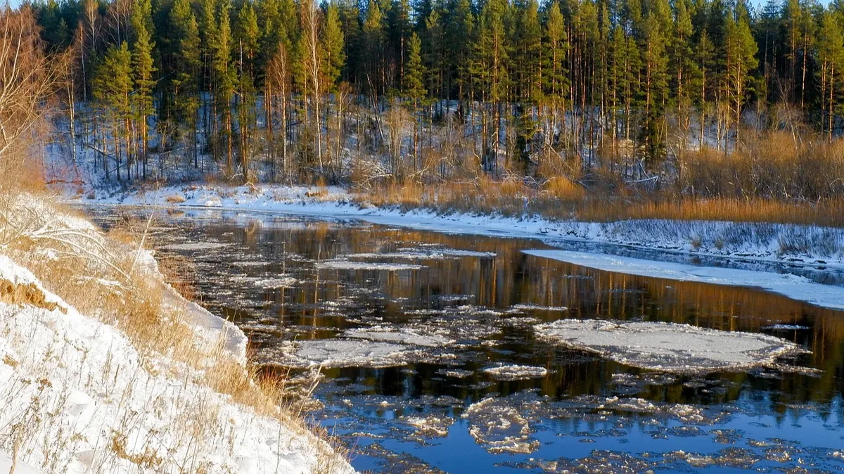 В этот день лед на реках окончательно ломался. Фото: Pxfuel.com