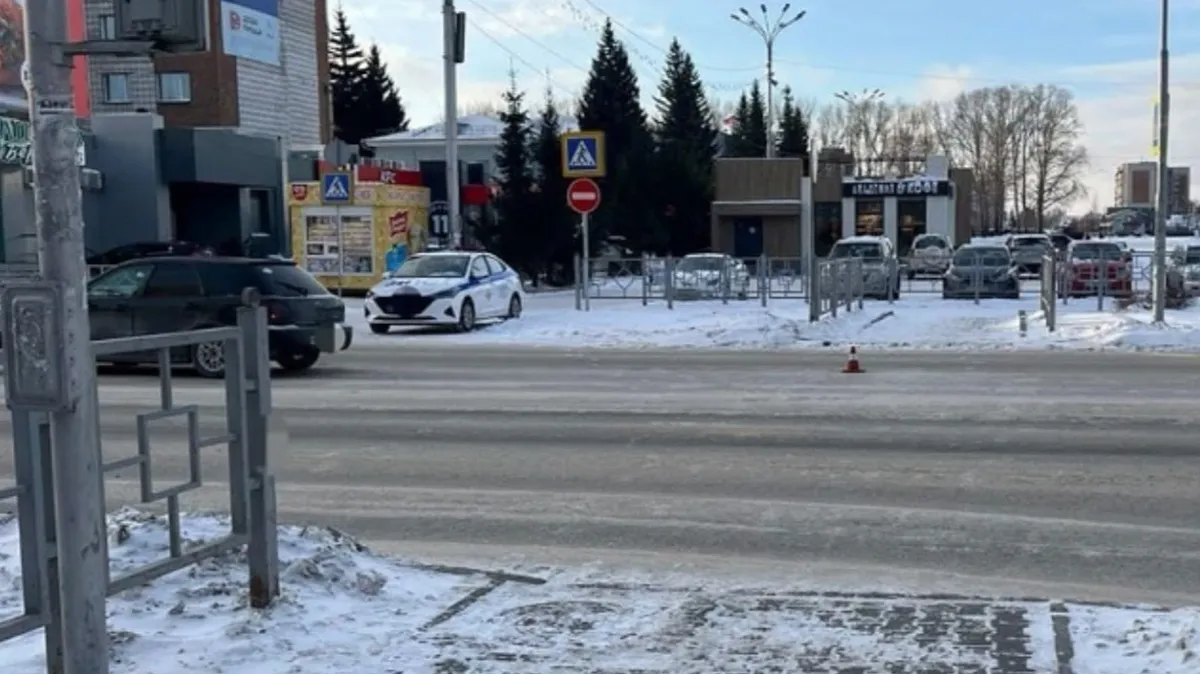 На перекрестке улиц Горького и Ленина Бердска 34-летний водитель на Subaru Impreza сбил 10-летнего ребенка