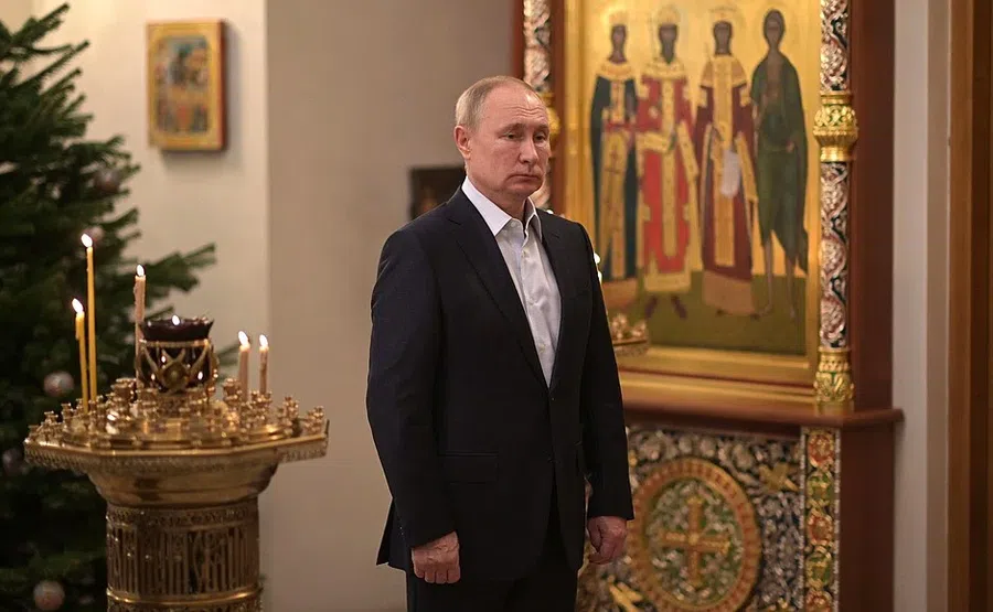 Президент России Владимир Путин поздравил православных христиан с Рождеством