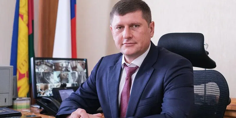 «Единая Россия» приостановила членство задержанного за взятку мэра Краснодара. Он проработал в должности месяц