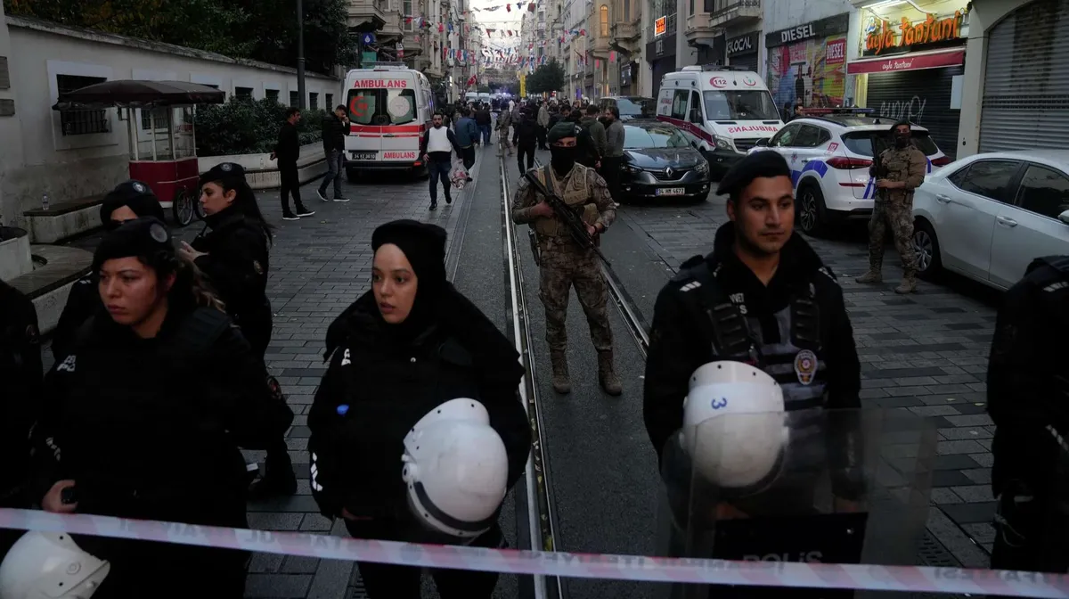 Подозреваемого в теракте в центре Стамбула задержали
