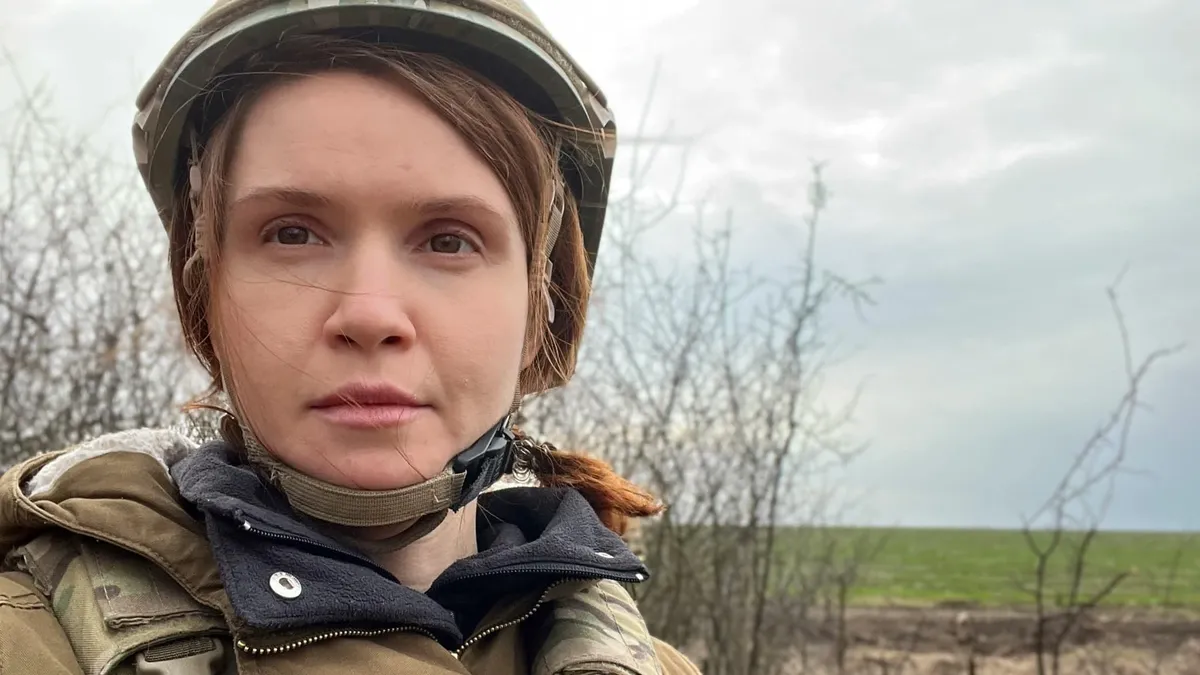 Выпускница Госдепа, а сейчас депутат Рады и член партии Зеленского 34-летняя Марьяна Безуглая предлагает расстреливать бойцов ВСУ. Почему?