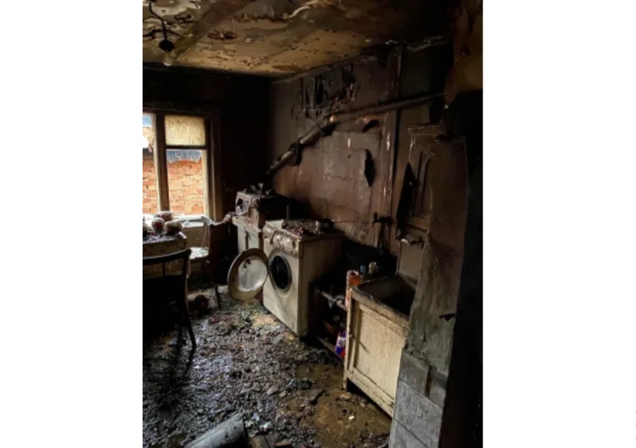 В Новосибирской области при пожаре в частном доме заживо сгорел мужчина