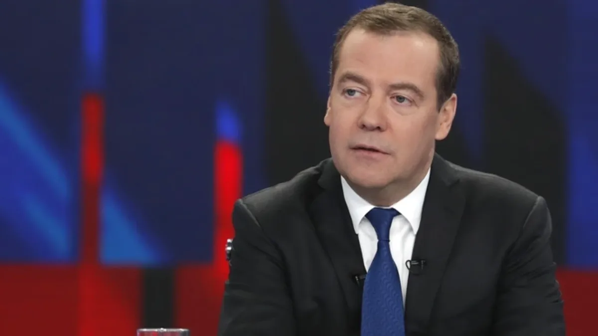 «Все ходят под Богом и ракетами»: Медведев пригрозил ударом гиперзвуковой ракетой «Оникс» по зданию Международного уголовного суда в Гааге