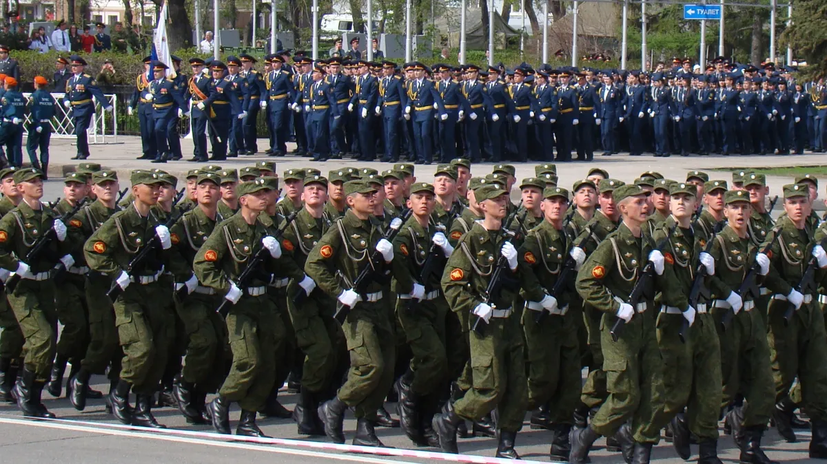Минимальное денежное довольствие военнослужащих составляет 195 тысяч рублей в месяц. Фото: Pxfuel.com