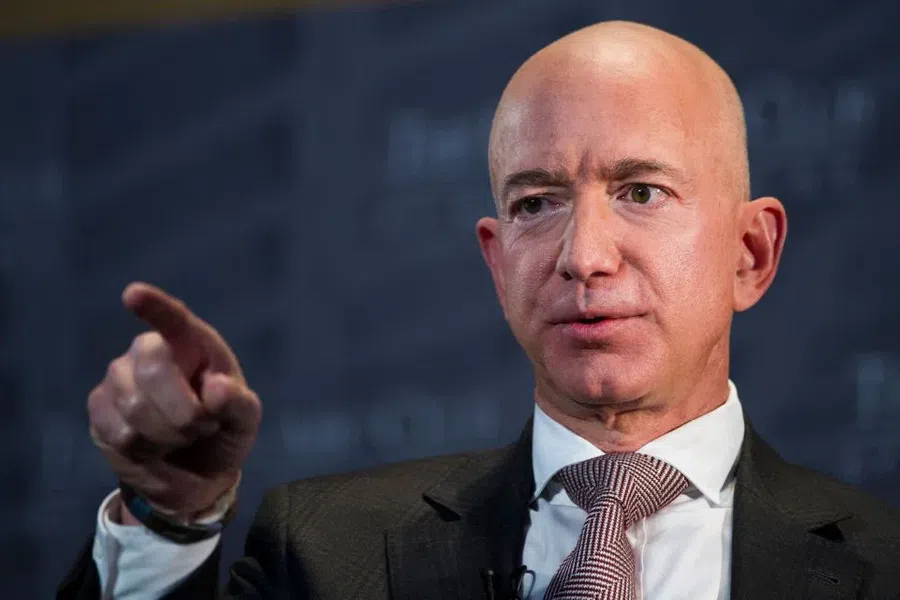 Самым богатым магнатом США Forbes признал основателя Amazon Джеффа Безоса с капиталом в $201 млрд