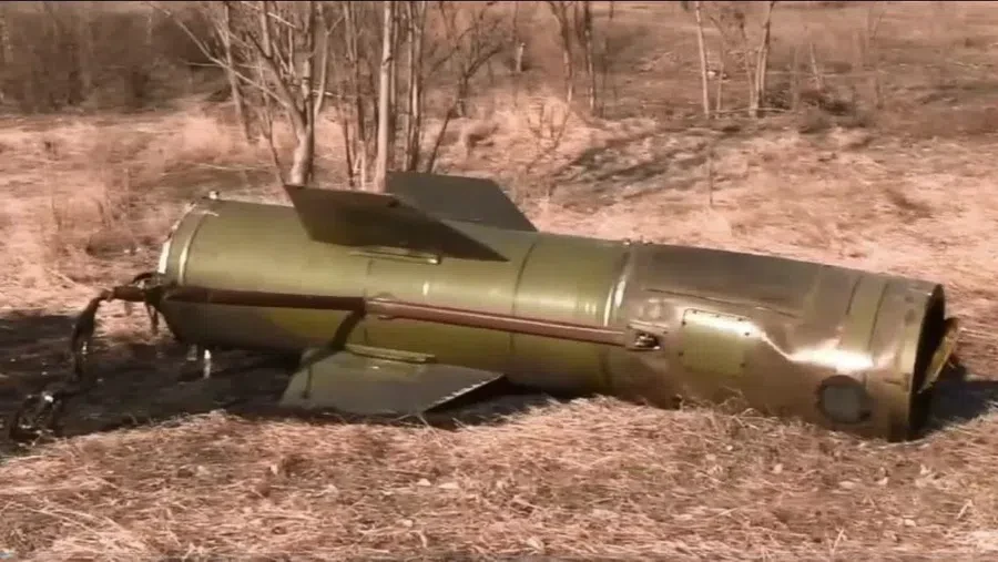 В Минобороны опубликовали видео с места падения ракеты «Точка У», сбитой над Мелитополем