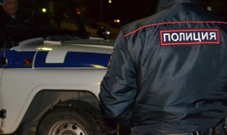 В Новосибирске разбился насмерть выпавший из окна 16-этажки посторонний мужчина