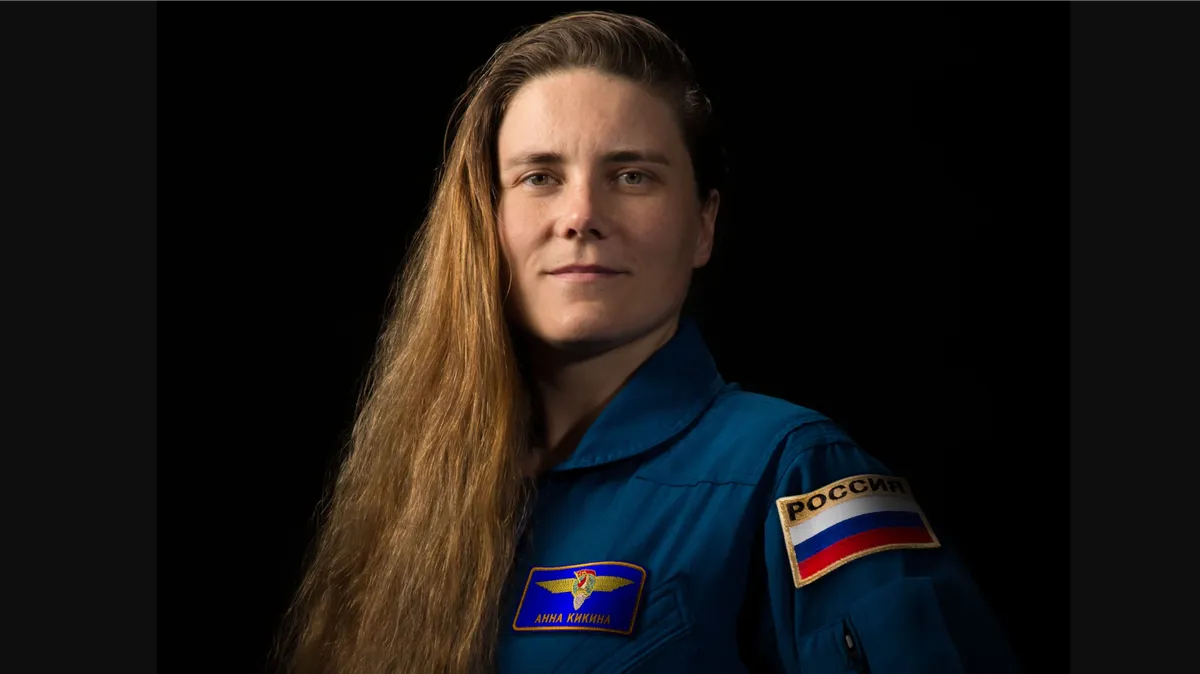 Космический корабль с Анной Кикиной из Новосибирска на борту отправился на Землю
