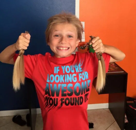 6-летний Кристиан Макфилами отращивал волосы на парики для онкобольных 