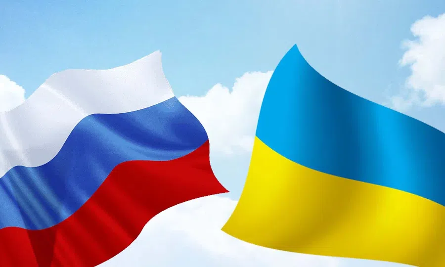 Третий раунд переговоров Киева и Москвы завершился: на повестке - гумкоридоры и прекращение огня
