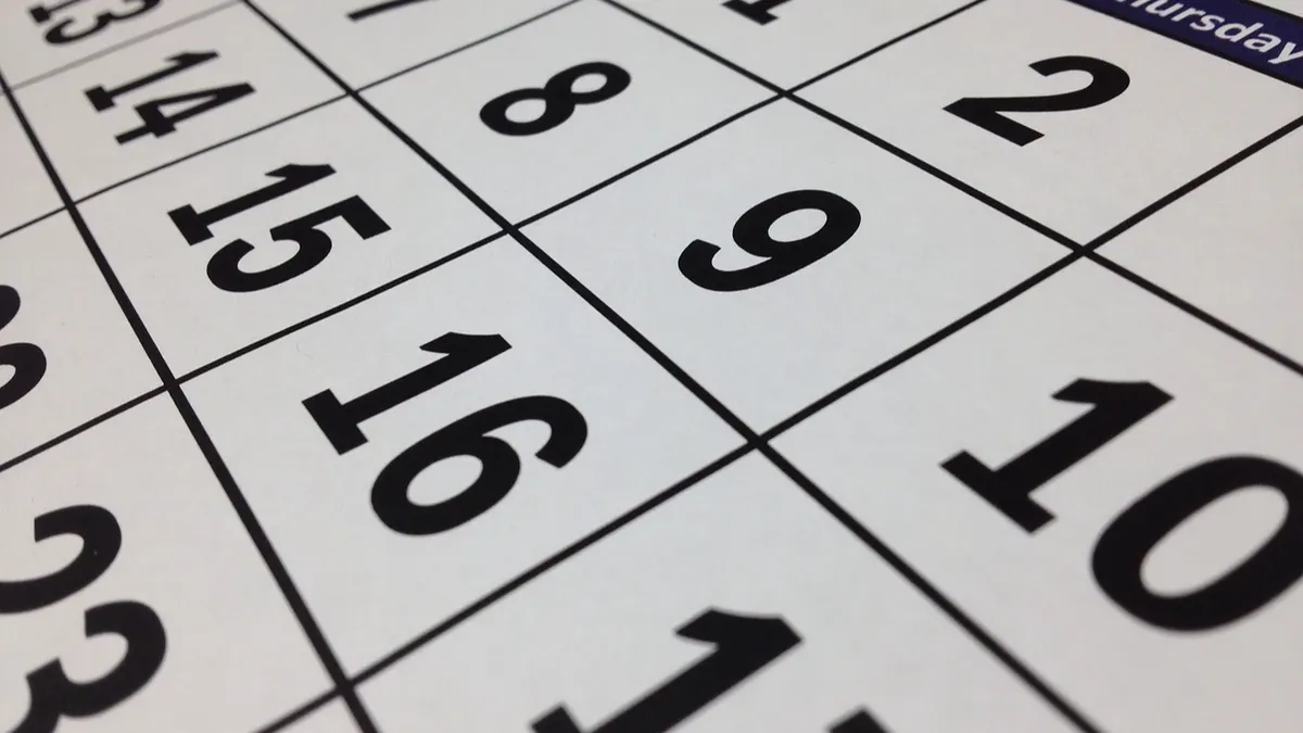 Производственный календарь февраль 2024: рабочие, праздничные дни, даты зимних каникул 