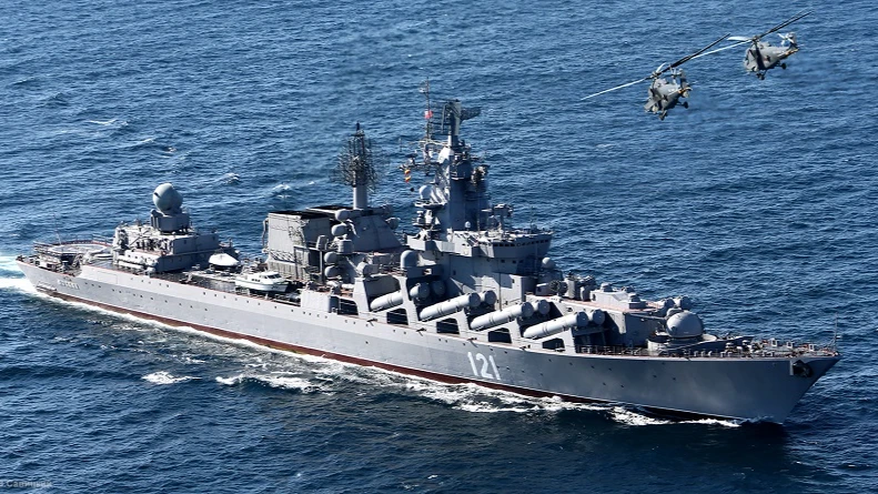 Минобороны: на ракетном крейсере «Москва» взорвался боезапас из-за пожара