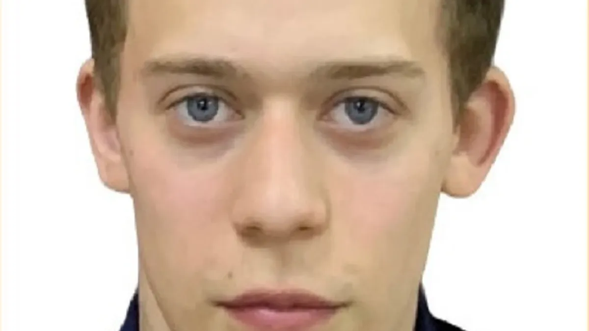 «Бесследно исчез две недели назад» В Новосибирске ищут 20-летнего юношу с серо-голубыми глазами