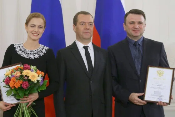 Елена и Тимур Кизяковы получали правительственные награды за свою передачу «Пока все дома» 