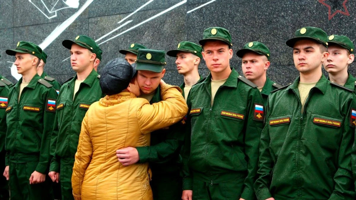 Солдаты срочной службы. Фото: stylishbag.ru