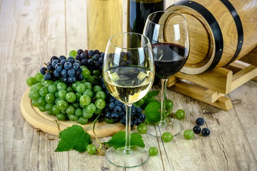 Два бокала вина во время ужина снижают уровень глюкозы в крови и риск развития диабета 2 типа