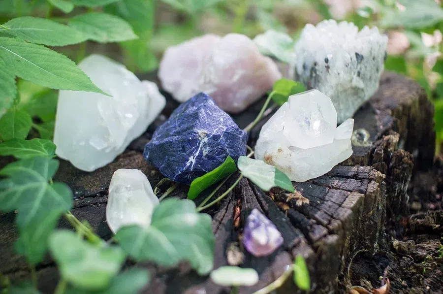 11 волшебных кристаллов, которые помогут вам похудеть