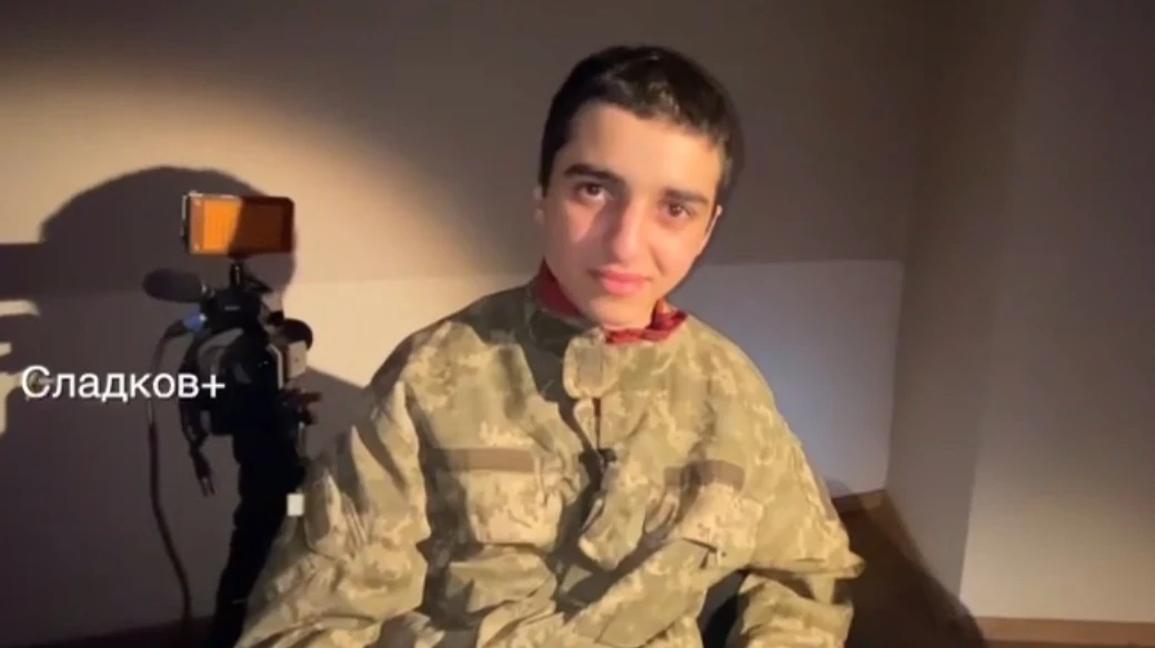 Военкор Сладков показал на видео военнопленного марокканца Ибрагима. Юный морпех учился в Киеве, а после подписал контракт на службу в ВСУ