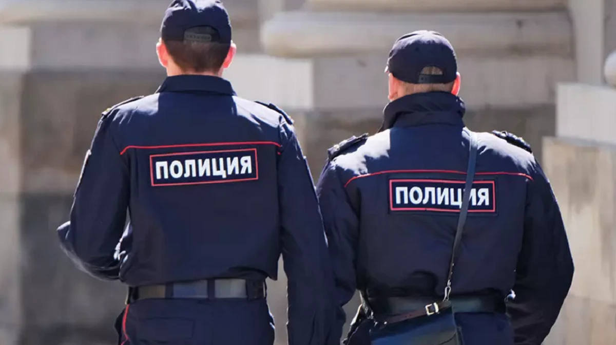 В Москве задержали одного из бывших полицейских, замешанного в секс-скандале с черенком от лопаты