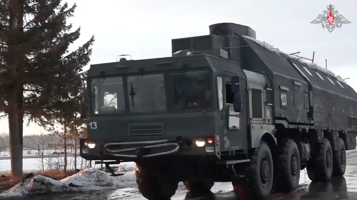 Россия начала учения РВСН с ядерными комплексами «Ярс» в Сибири - видео